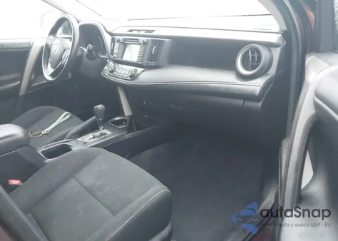 2018 Toyota Rav4 Xle z USA, uszkodzony, nr VIN 2T3WFREV2JW487913